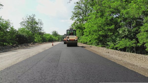 Custom Asphalt Paving in Simi Valley